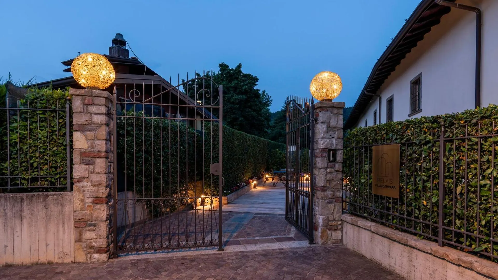 Relais Villa Carrara Villa di Serio 0*,